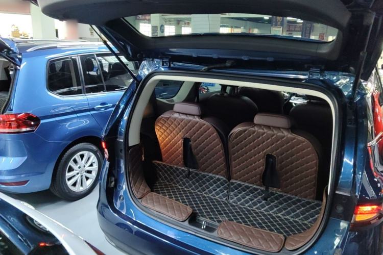 Used Geely Auto Jiajie 2022 1.8TD DCT Platinum Luxury Edition Trunk