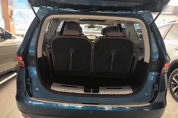 Used Geely Auto Jiajie 2022 1.8TD DCT Platinum Luxury Edition Trunk