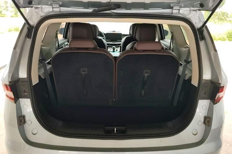 Used Geely Auto Jiajie 2022 1.8TD DCT Platinum Luxury Edition Trunk