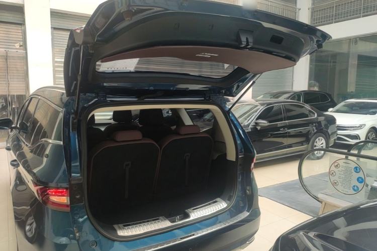 Used Geely Auto Jiajie 2022 1.8TD DCT Platinum Luxury Edition Trunk
