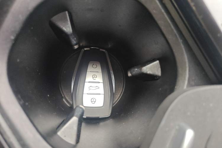 Used Geely Auto Jiajie 2022 1.8TD DCT Platinum Comfort Model Vehicle Key
