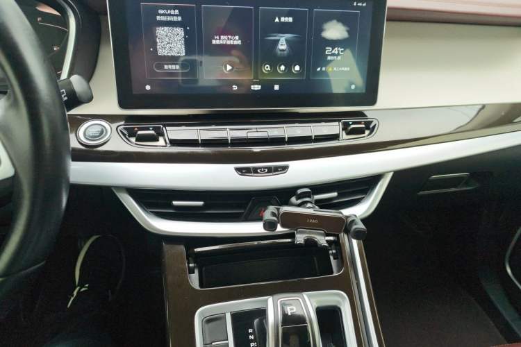 Used Geely Auto Jiajie 2022 1.8TD DCT Platinum Luxury Edition Audio And AC Panel