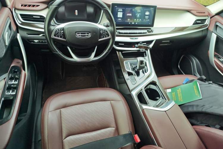 Used Geely Auto Jiajie 2022 1.8TD DCT Platinum Luxury Edition Center Console