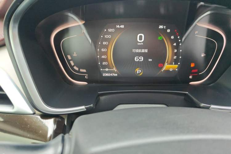 Used Geely Auto Jiajie 2022 1.8TD DCT Platinum Luxury Edition Odometer Close Up
