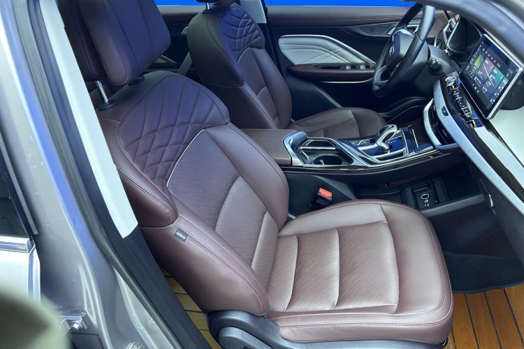 Used Geely Auto Jiajie 2022 1.8TD DCT Platinum Comfort Model Right Front Seat