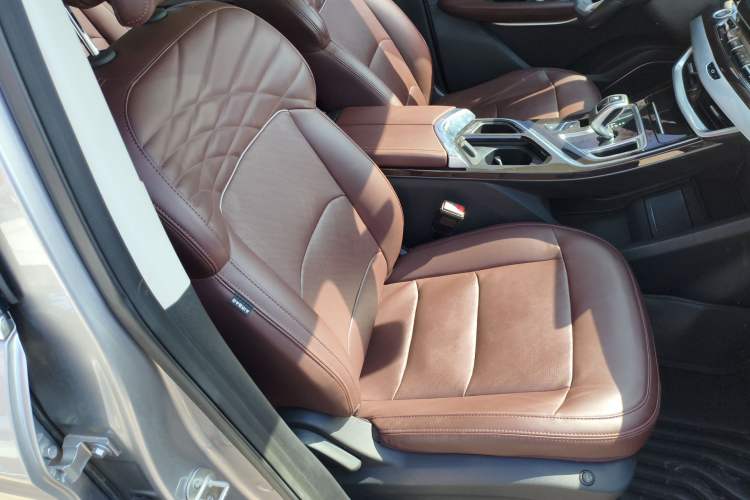 Used Geely Auto Jiajie 2022 1.8TD DCT Platinum Comfort Model Right Front Seat