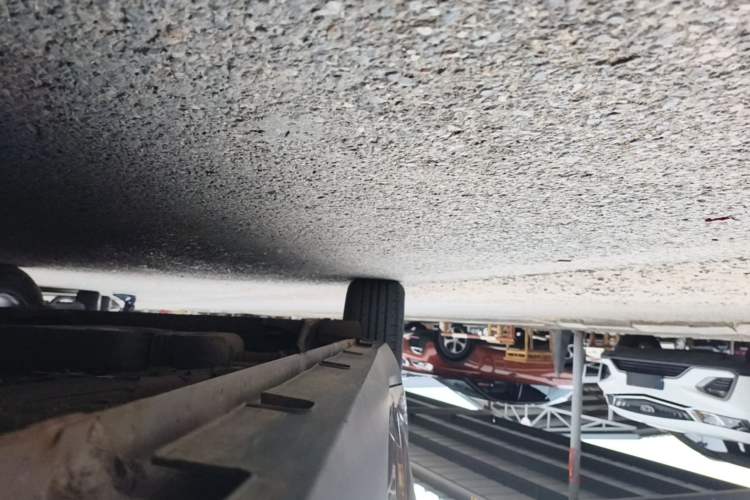 Used Geely Auto Jiajie 2022 1.8TD DCT Platinum Comfort Model Right Side Sill