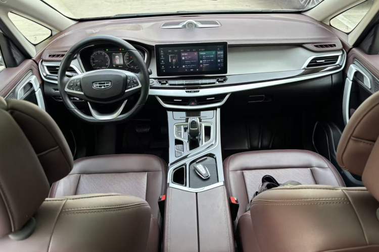 Used Geely Auto Jiajie 2022 1.8TD DCT Platinum Comfort Model Center Console
