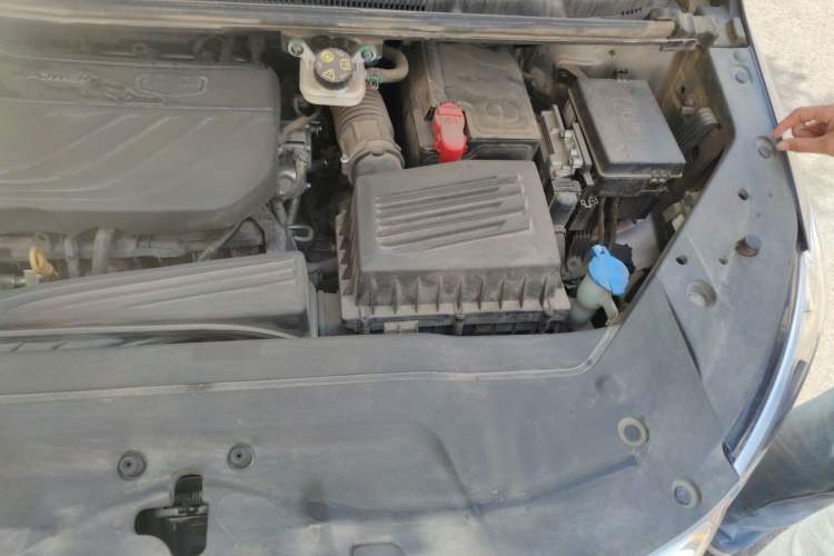 Used Geely Auto Jiajie 2022 1.8TD DCT Platinum Luxury Edition Engine Bay Left
