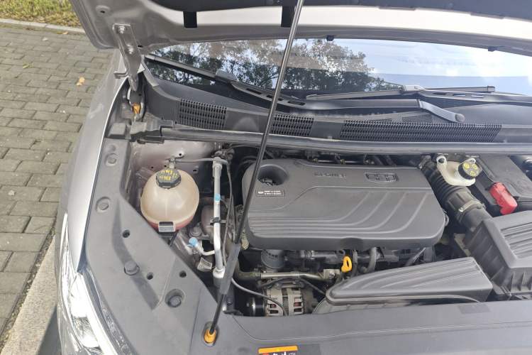 Used Geely Auto Jiajie 2022 1.8TD DCT Platinum Comfort Model Engine Bay Right