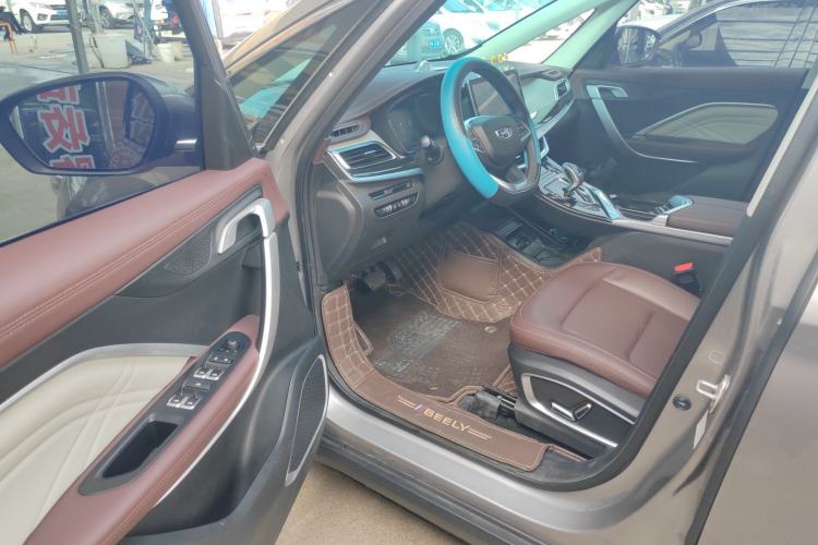 Used Geely Auto Jiajie 2022 1.8TD DCT Platinum Luxury Edition Interior 3