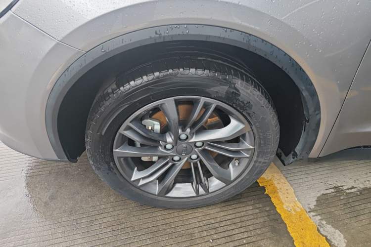 Used Geely Auto Jiajie 2022 1.8TD DCT Platinum Deluxe Edition Left Front Wheel Hub
