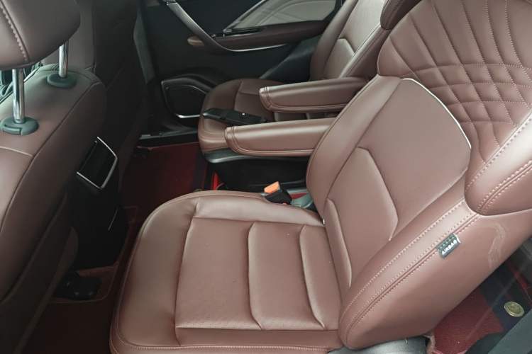 Used Geely Auto Jiajie 2022 1.8TD DCT Platinum Deluxe Edition Left Rear Seat