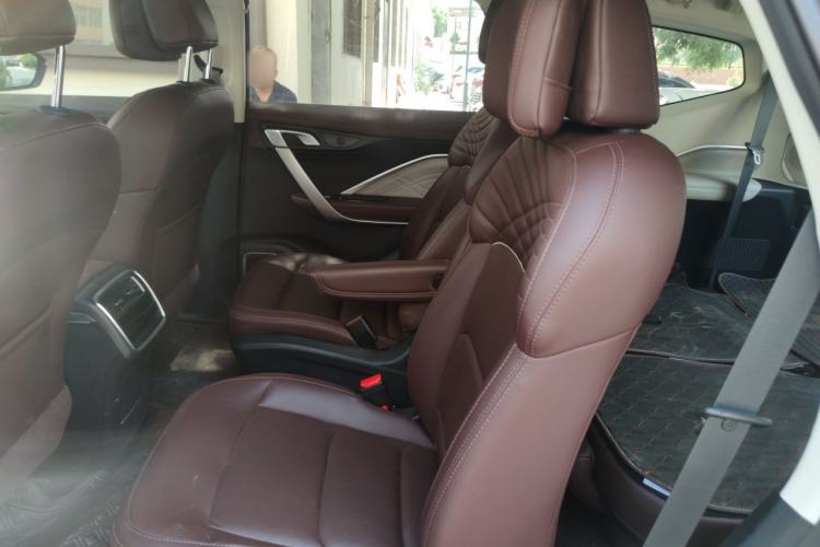 Used Geely Auto Jiajie 2022 1.8TD DCT Platinum Luxury Edition Left Rear Seat