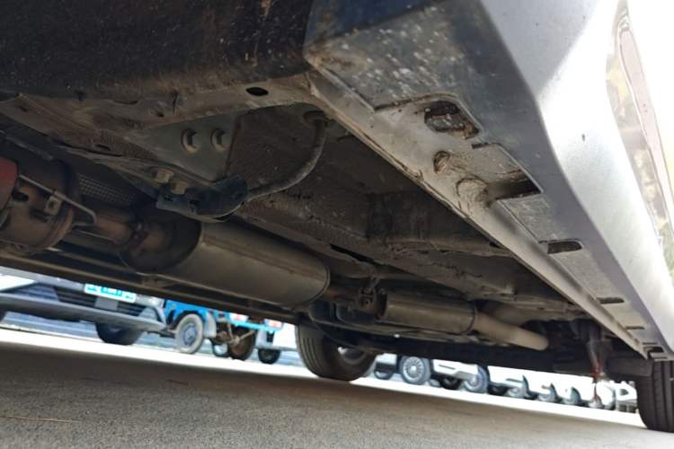 Used Geely Auto Jiajie 2022 1.8TD DCT Platinum Comfort Model Left Side Sill