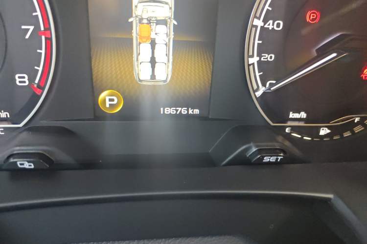 Used Geely Auto Jiajie 2022 1.8TD DCT Platinum Comfort Model Odometer Close Up