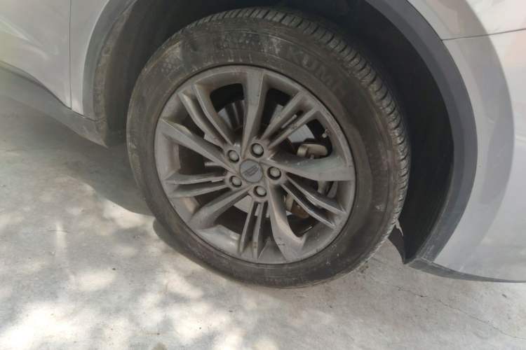 Used Geely Auto Jiajie 2022 1.8TD DCT Platinum Luxury Edition Right Front Wheel Hub