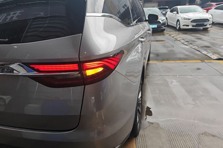 Used Geely Auto Jiajie 2022 1.8TD DCT Platinum Deluxe Edition Right Rear Taillight