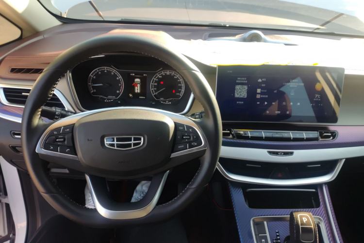Used Geely Auto Jiajie 2022 1.8TD DCT Platinum Comfort Model Center Console