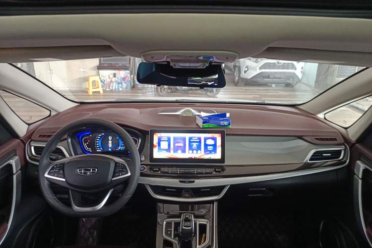 Used Geely Auto Jiajie 2022 1.8TD DCT Platinum Luxury Edition Center Console