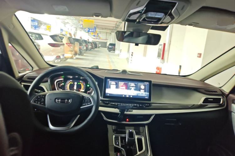Used Geely Auto Jiajie 2022 1.8TD DCT Platinum Luxury Edition Center Console