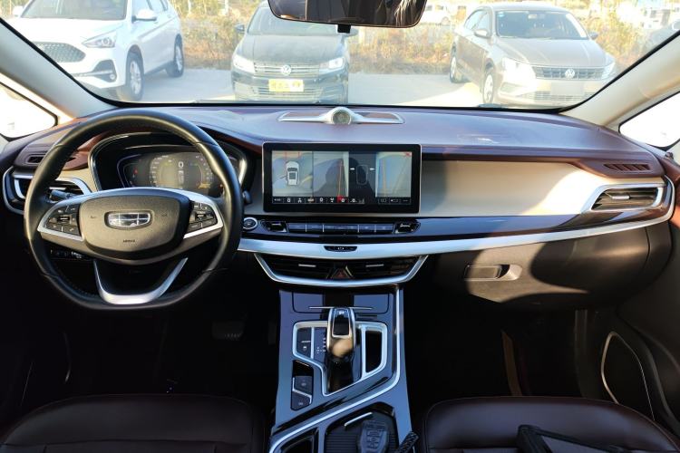 Used Geely Auto Jiajie 2022 1.8TD DCT Platinum Luxury Edition Center Console