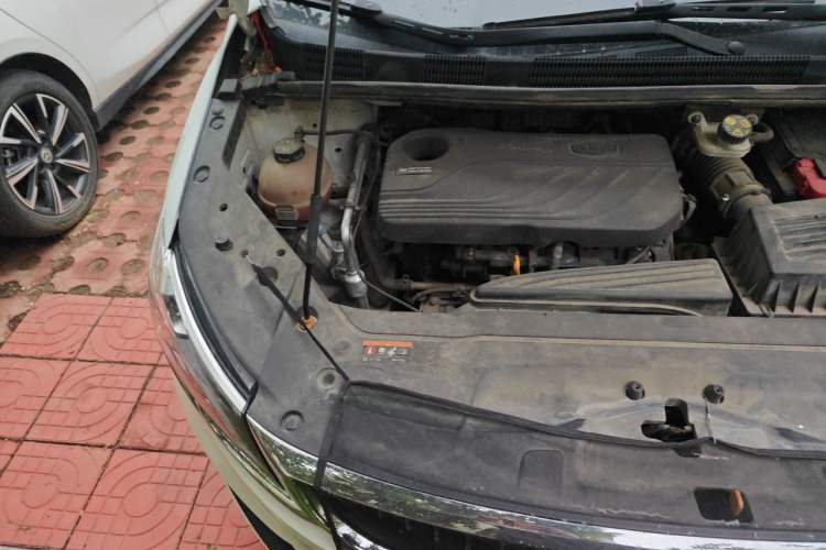 Used Geely Auto Jiajie 2022 1.8TD DCT Platinum Luxury Edition Engine Bay Right