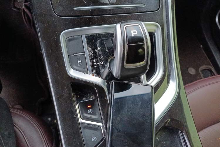 Used Geely Auto Jiajie 2022 1.8TD DCT Platinum Comfort Model Gear Lever