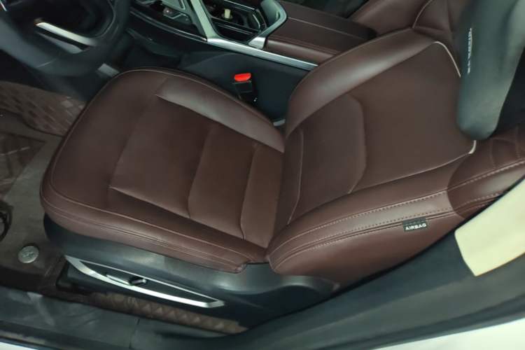 Used Geely Auto Jiajie 2022 1.8TD DCT Platinum Luxury Edition Left Front Seat
