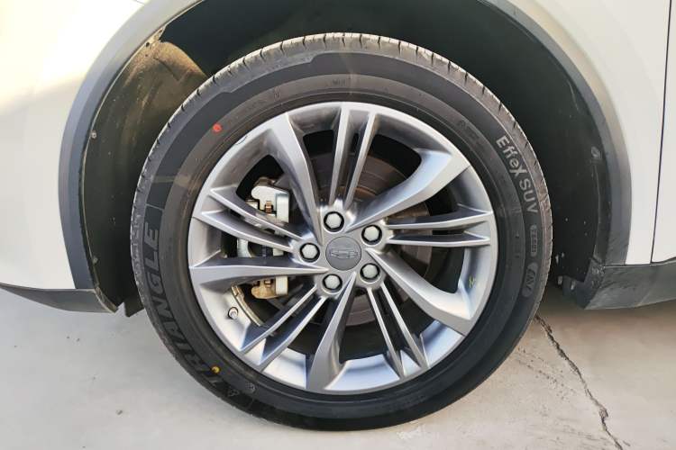 Used Geely Auto Jiajie 2022 1.8TD DCT Platinum Luxury Edition Left Front Wheel Hub