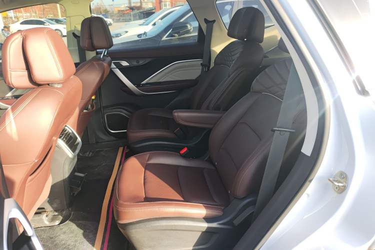 Used Geely Auto Jiajie 2022 1.8TD DCT Platinum Luxury Edition Left Rear Seat