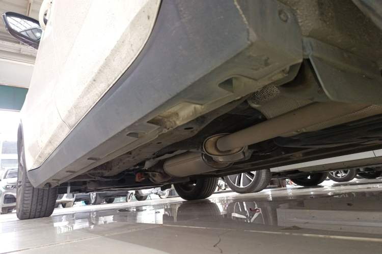 Used Geely Auto Jiajie 2022 1.8TD DCT Platinum Luxury Edition Left Side Sill