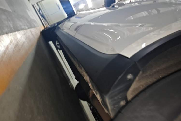 Used Geely Auto Jiajie 2022 1.8TD DCT Platinum Luxury Edition Left Side Sill