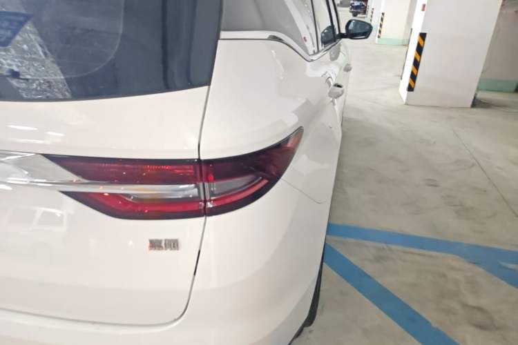 Used Geely Auto Jiajie 2022 1.8TD DCT Platinum Luxury Edition Right Rear Taillight