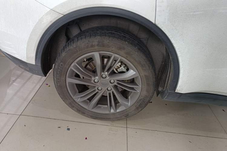 Used Geely Auto Jiajie 2022 1.8TD DCT Platinum Luxury Edition Right Rear Wheel Hub