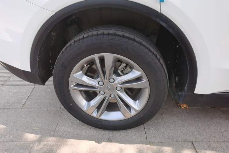 Used Geely Auto Jiajie 2022 1.8TD DCT Platinum Comfort Model Right Rear Wheel Hub