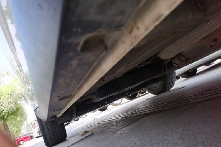 Used Geely Auto Jiajie 2022 1.8TD DCT Platinum Comfort Model Right Side Sill