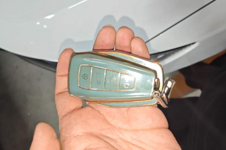 Used Geely Auto Jiajie 2022 1.8TD DCT Platinum Luxury Edition Vehicle Key