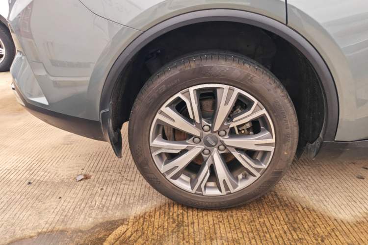 Used Geely Auto Jiajie 2023 Geely Jiaji L 1.5TD DCT Luxury Model Right Rear Wheel Hub