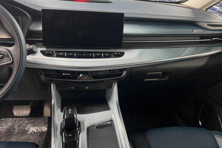 Used Geely Auto Jiajie 2023 Geely Jiaji L 1.5TD DCT Luxury Model Audio And AC Panel