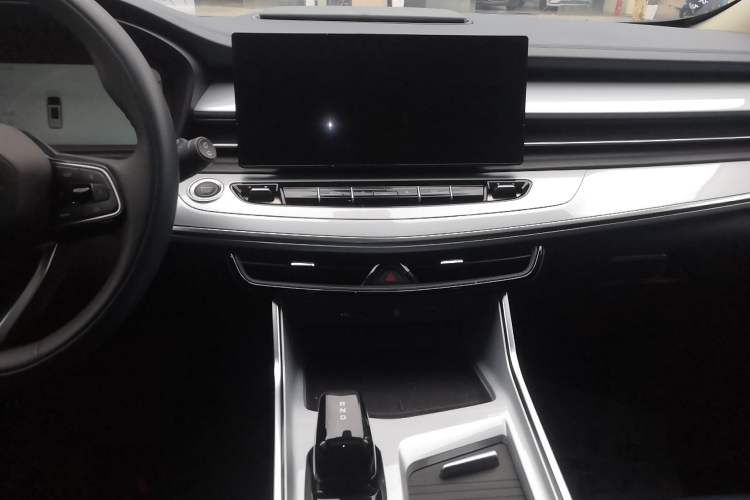 Used Geely Auto Jiajie 2023 Geely Jiaji L 1.5TD DCT Comfort Edition Audio And AC Panel