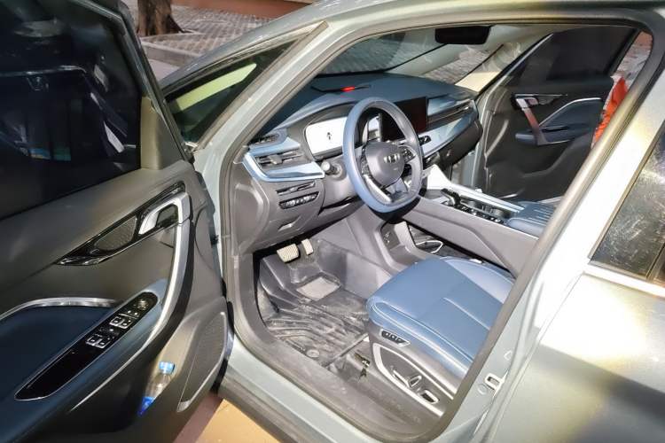 Used Geely Auto Jiajie 2023 Geely Jiaji L 1.5TD DCT Luxury Model Driver Seat