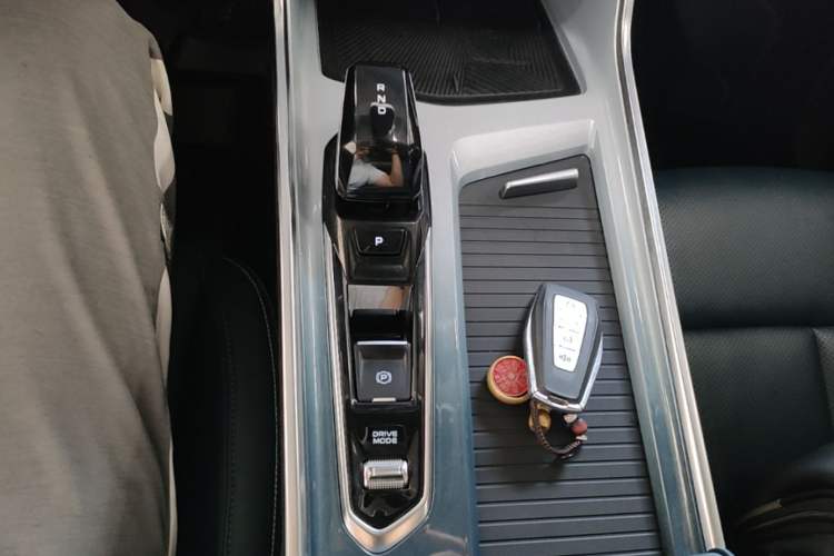 Used Geely Auto Jiajie 2023 Geely Jiaji L 1.5TD DCT Luxury Model Gear Lever