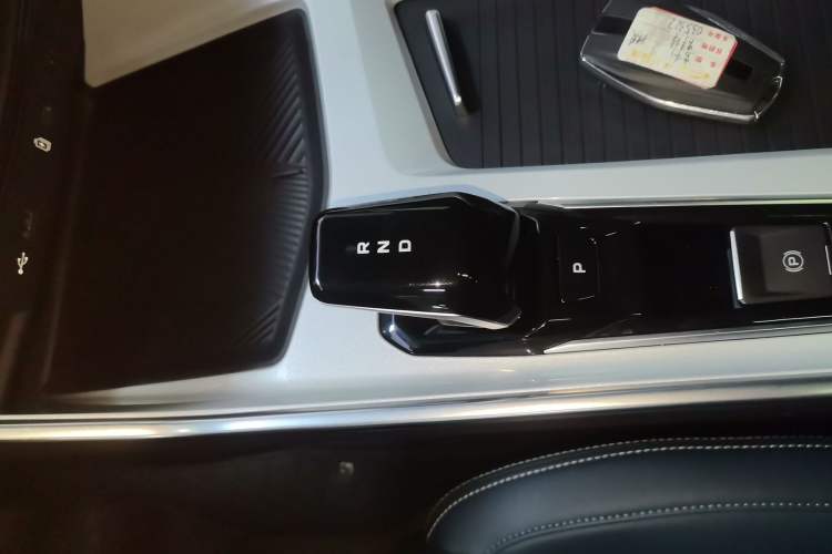 Used Geely Auto Jiajie 2023 Geely Jiaji L 1.5TD DCT Comfort Edition Gear Lever