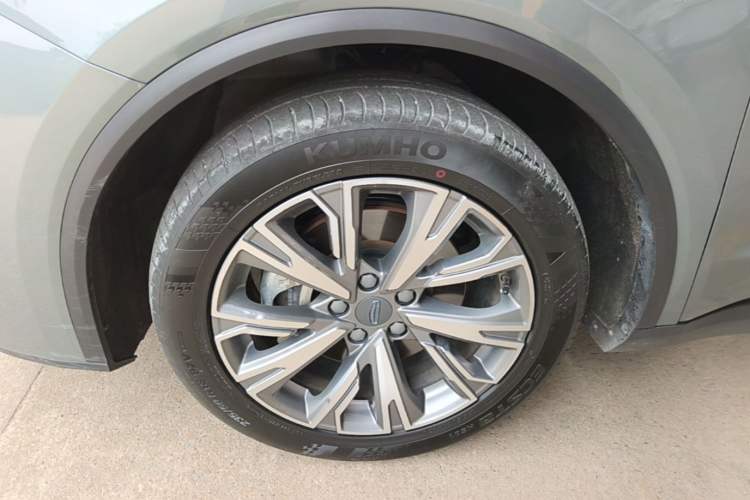 Used Geely Auto Jiajie 2023 Geely Jiaji L 1.5TD DCT Luxury Model Left Front Wheel Hub