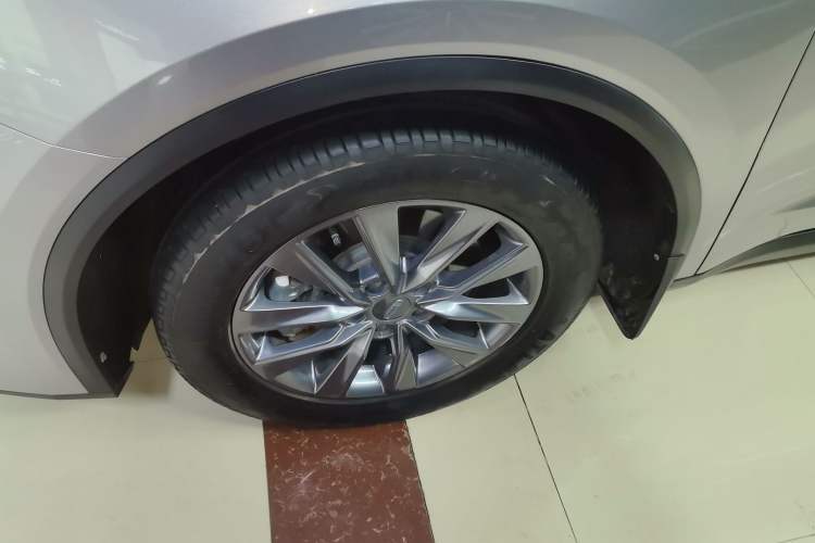 Used Geely Auto Jiajie 2023 Geely Jiaji L 1.5TD DCT Comfort Edition Left Front Wheel Hub