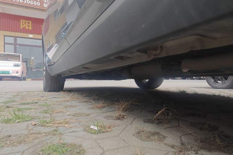 Used Geely Auto Jiajie 2023 Geely Jiaji L 1.5TD DCT Luxury Model Left Side Sill