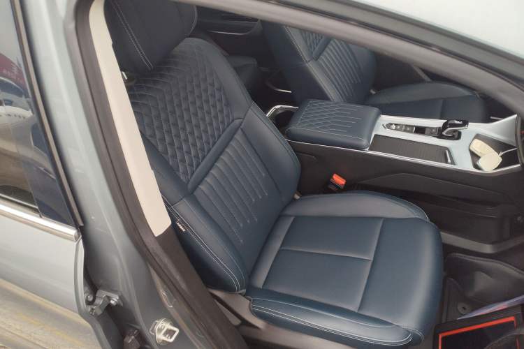 Used Geely Auto Jiajie 2023 Geely Jiaji L 1.5TD DCT Luxury Model Right Front Seat