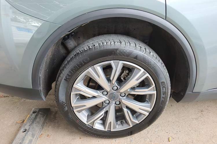 Used Geely Auto Jiajie 2023 Geely Jiaji L 1.5TD DCT Luxury Model Right Rear Wheel Hub