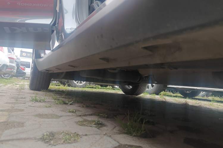 Used Geely Auto Jiajie 2023 Geely Jiaji L 1.5TD DCT Luxury Model Right Side Sill